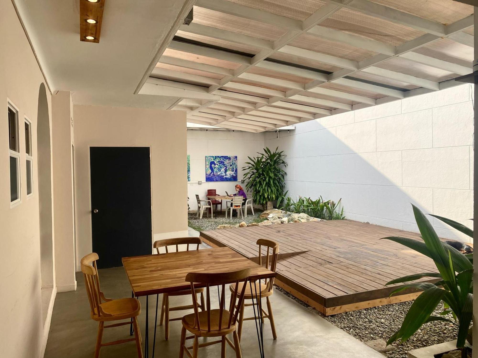 Casa Mosaiko Nutibara Laureles Hotel Medellín Buitenkant foto